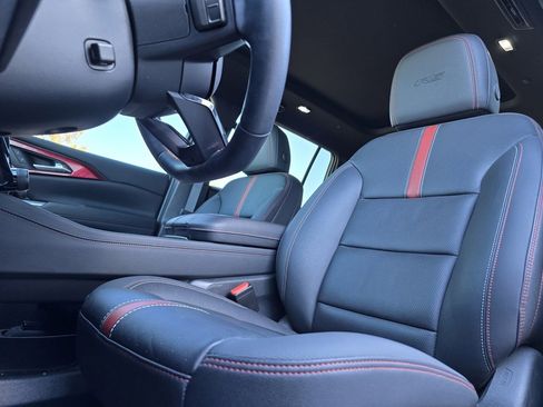 Used 2024 Chevrolet Traverse RS w/ LPO, Floor Liner Package image 26