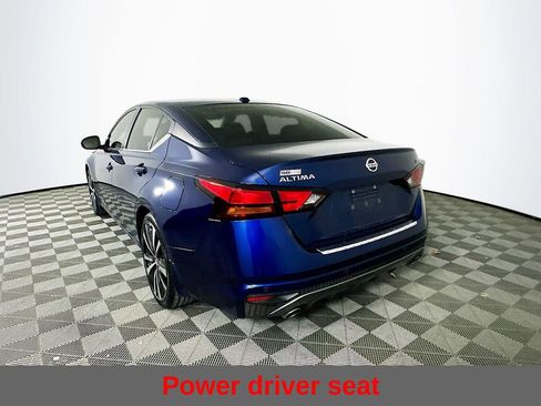Used 2021 Nissan Altima 2.5 SR w/ SR Premium Package image 8