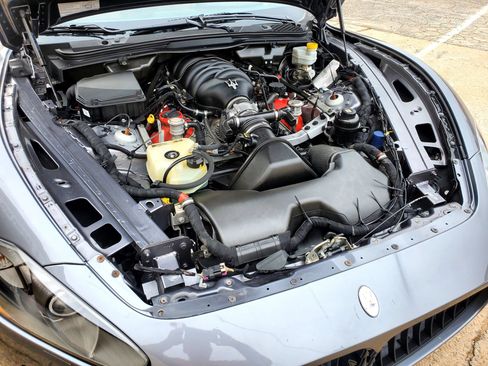 Used 2011 Maserati GranTurismo Convertible RWD image 58