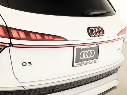 New 2026 Audi Q3 quattro 2.0T AWD/4WD image 28