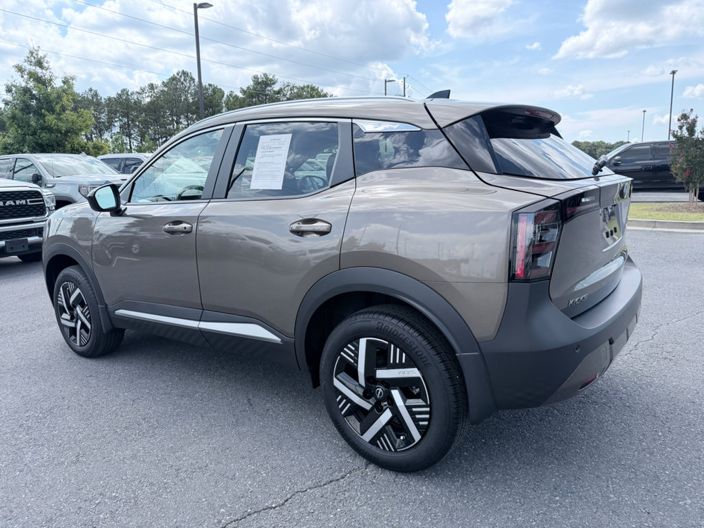 Used 2026 Nissan Kicks SV FWD image 7