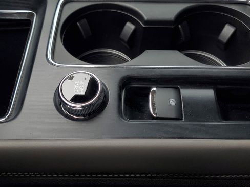 New 2025 Lincoln Corsair Grand Touring w/ Towing Package image 24