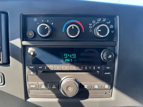 Used 2014 Chevrolet Express 2500 LS image 42