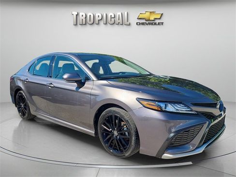 Used 2023 Toyota Camry XSE image 7