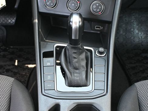 Used 2019 Volkswagen Jetta S w/ Driver Assistance Package FWD image 16