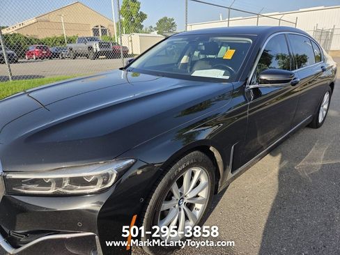 Used 2020 BMW 740i xDrive w/ Cold Weather Package AWD/4WD image 5