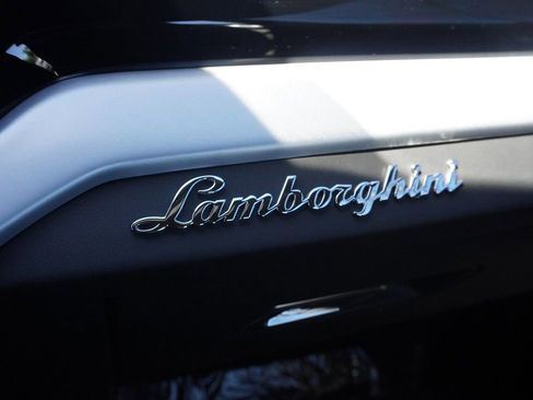 Used 2020 Lamborghini Urus AWD/4WD image 60