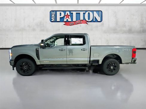 New 2026 Ford F250 Lariat w/ Black Appearance Package AWD/4WD image 4