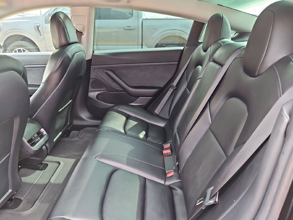 Used 2021 Tesla Model 3 Standard Range Plus RWD image 23