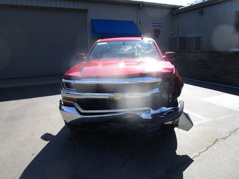 Used 2018 Chevrolet Silverado 1500 LT image 3