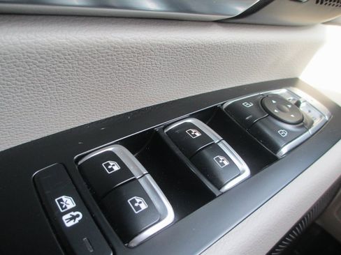 Used 2021 Kia Telluride SX w/ SX Prestige Package image 25