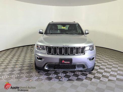 Certified 2020 Jeep Grand Cherokee Limited w/ Luxury Group II image 2
