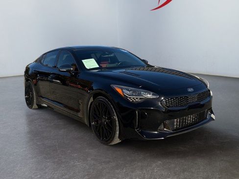 Used 2018 Kia Stinger GT2 image 1