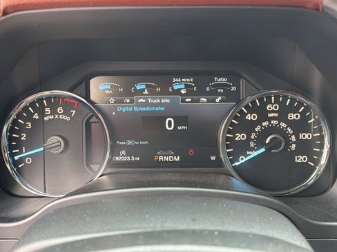 Used 2018 Ford F150 Platinum w/ Equipment Group 701A Luxury AWD/4WD image 44