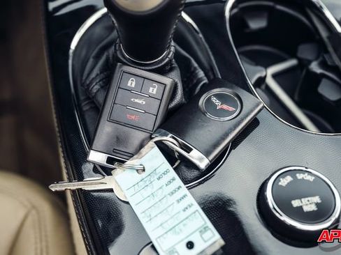 Used 2013 Chevrolet Corvette 427 w/ 1SB Preferred Equipment Group RWD image 85