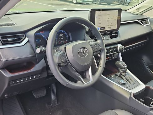 Used 2024 Toyota RAV4 Limited w/ Advanced Technology Package AWD/4WD image 28