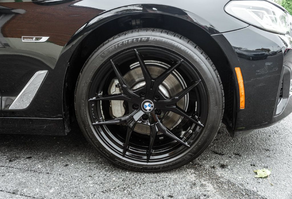 Used 2023 BMW 530e RWD image 5