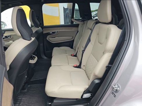 Used 2026 Volvo XC90 B6 Plus AWD/4WD image 4