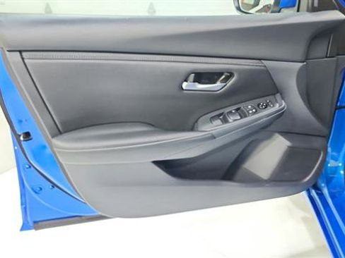 Certified 2025 Nissan Sentra SV FWD image 19