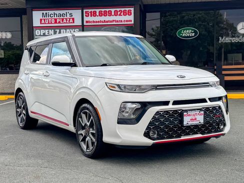 Used 2020 Kia Soul GT-Line FWD image 1
