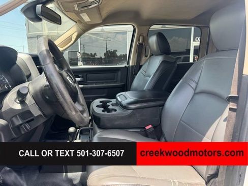 Used 2019 RAM 3500 Tradesman w/ Chrome Appearance Group AWD/4WD image 9