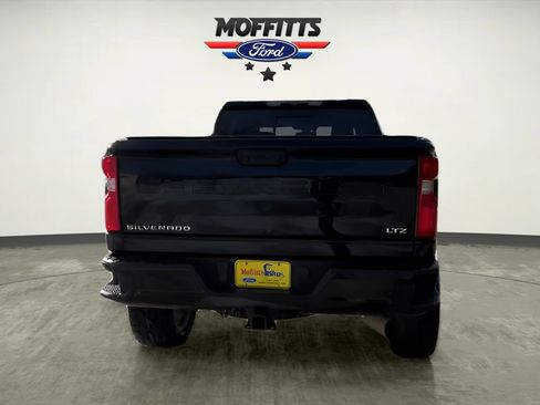 Used 2022 Chevrolet Silverado 2500 LTZ w/ Carhartt Edition image 4