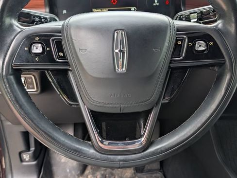 Used 2023 Lincoln Aviator Reserve w/ Equipment Group 201A AWD/4WD image 5