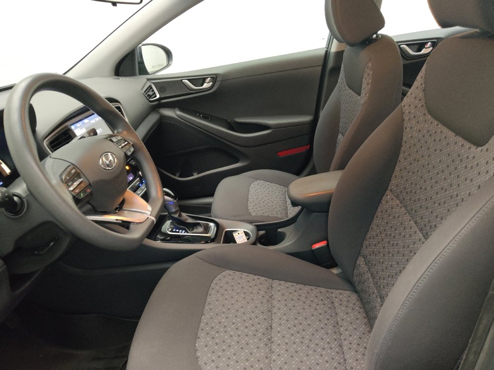 Used 2018 Hyundai Ioniq Blue FWD image 17