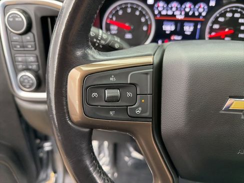 Used 2021 Chevrolet Silverado 1500 High Country image 12