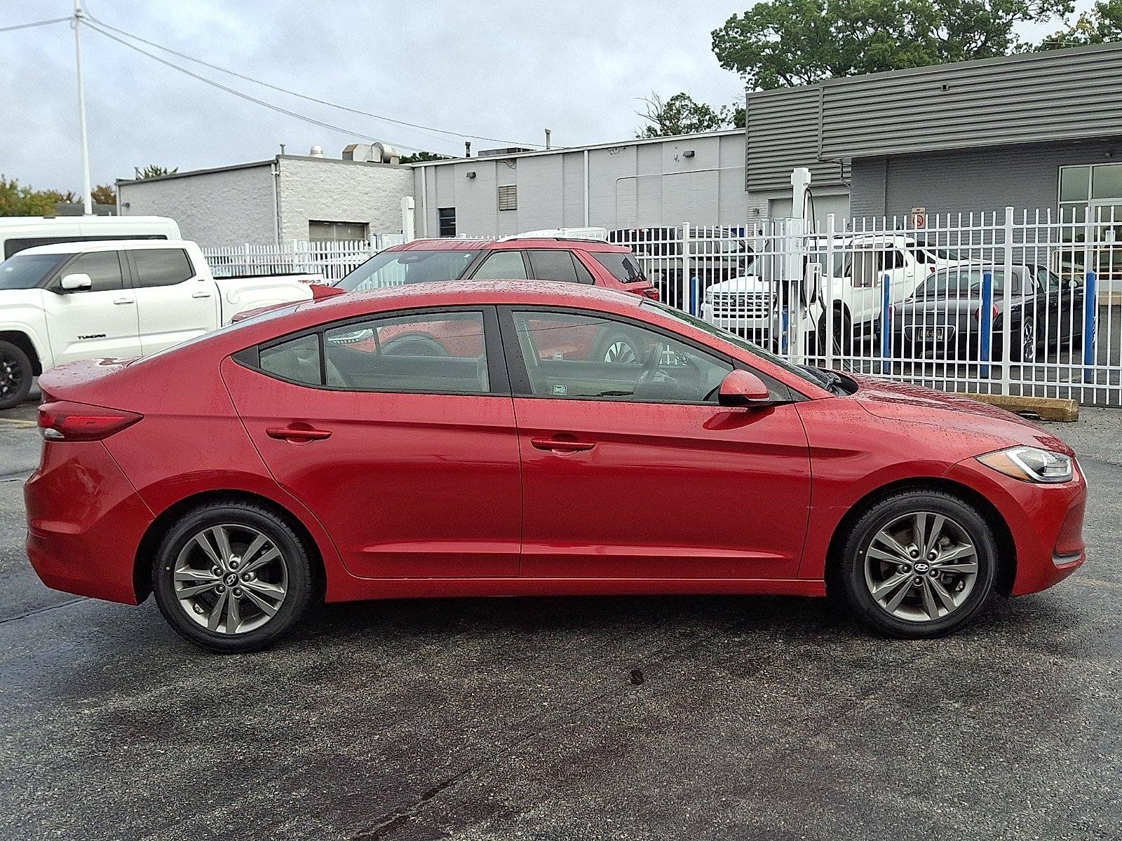 Used 2017 Hyundai Elantra SE FWD image 6