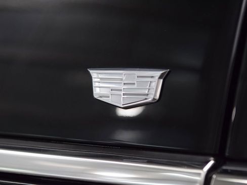 Used 2024 Cadillac Escalade ESV Premium Luxury Platinum AWD/4WD image 18