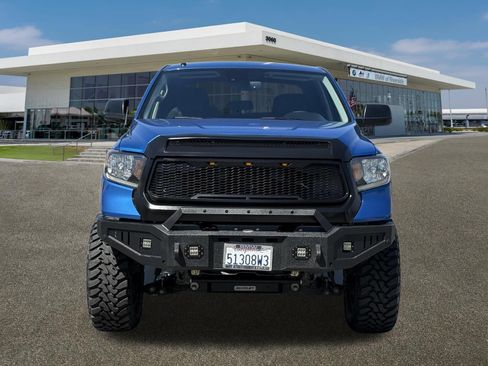 Used 2018 Toyota Tundra SR5 w/ SR5 Upgrade Package RWD image 3