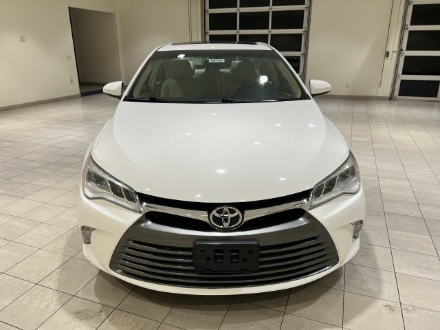 Used 2017 Toyota Camry XLE FWD image 8