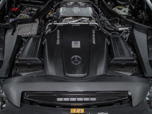 Used 2021 Mercedes-Benz AMG GT Coupe image 19