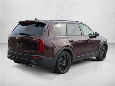 Used 2022 Kia Telluride SX w/ Nightfall Edition Package image 5