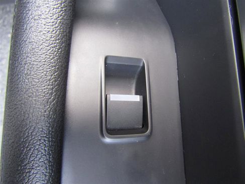 Used 2020 Jaguar E-PACE image 40