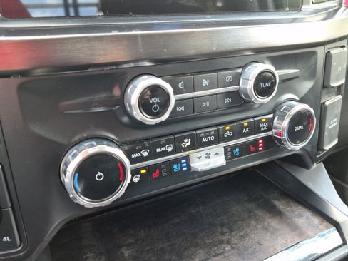Used 2024 Ford F250 Lariat w/ Lariat Ultimate Package AWD/4WD image 18