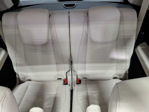 New 2026 Mercedes-Benz GLS 450 4MATIC image 23
