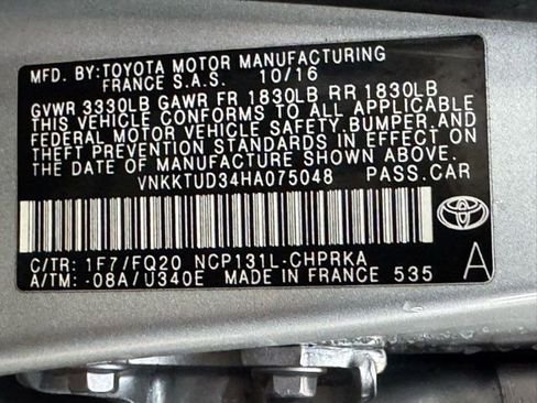 Used 2017 Toyota Yaris LE image 11