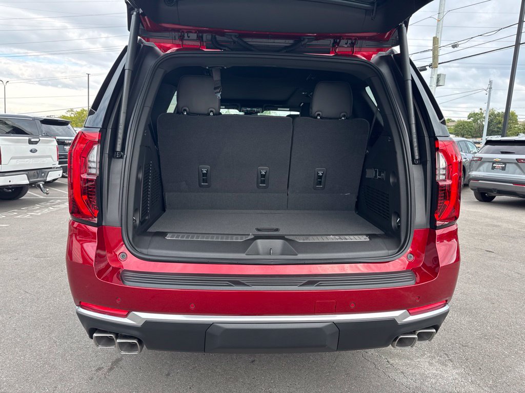New 2026 GMC Yukon Denali w/ Sun & Power Step Package AWD/4WD image 33