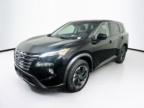Used 2024 Nissan Rogue SV FWD image 3
