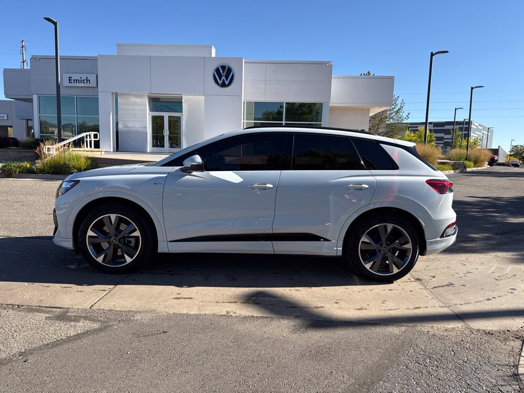 Used 2024 Audi Q4 e-tron Premium Plus w/ Premium Plus AWD/4WD image 2