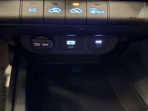 Used 2025 Hyundai Elantra SE image 16