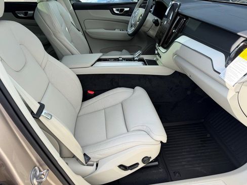 New 2026 Volvo XC60 T8 Ultra w/ Protection Package Premier image 9