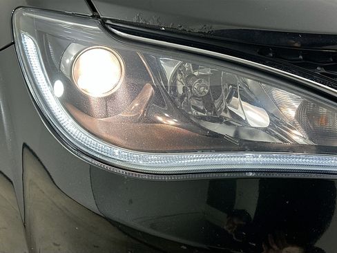 Used 2020 Chrysler Pacifica Touring-L Plus w/ Tire & Wheel Group image 42