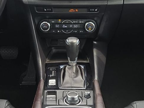 Used 2017 MAZDA MAZDA3 Grand Touring FWD image 19