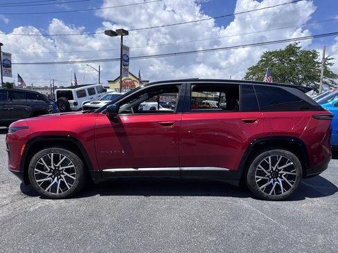 New 2025 Jeep Wagoneer S Limited image 4