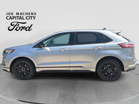 Used 2022 Ford Edge SE w/ Black Appearance Package AWD/4WD image 8