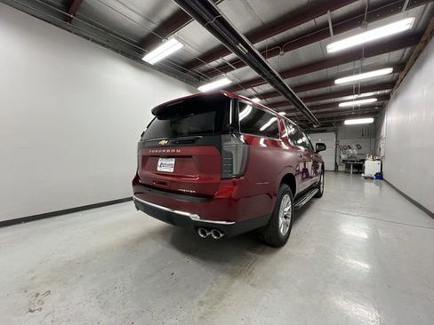 New 2026 Chevrolet Suburban Premier image 8