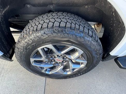 New 2026 GMC Sierra 1500 SLT w/ SLT Premium Plus Package image 4